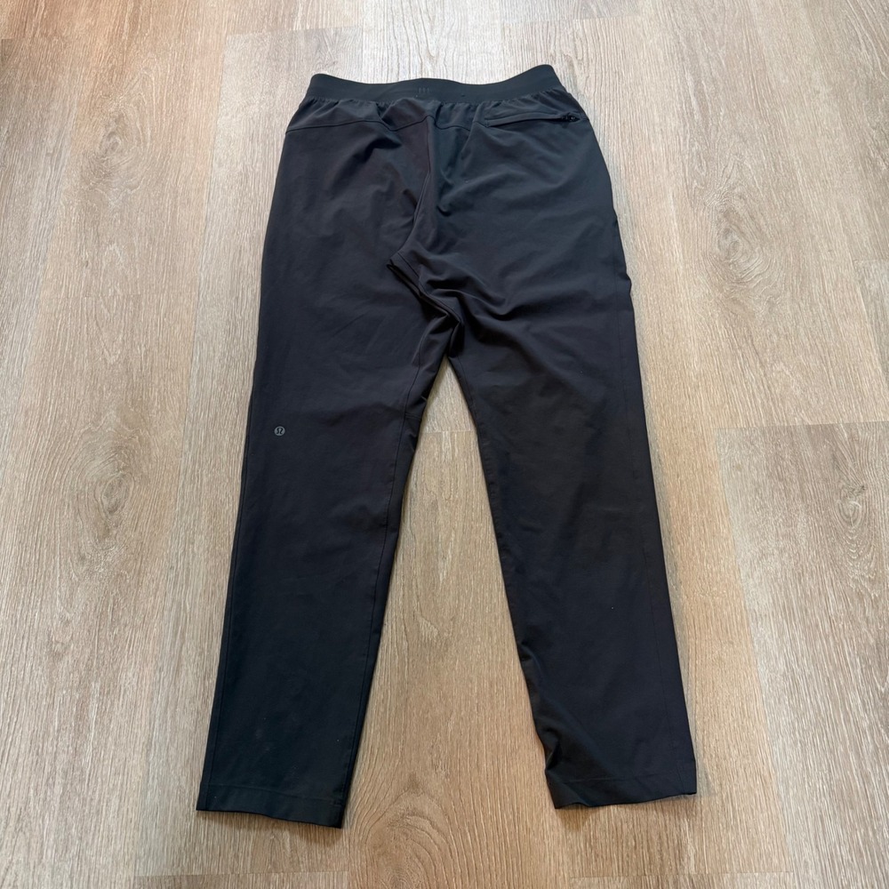 Lululemon Zeroed In Jogger Mens Medium Black Grey Tapered Pant LM5AZSS - Picture 7 of 8